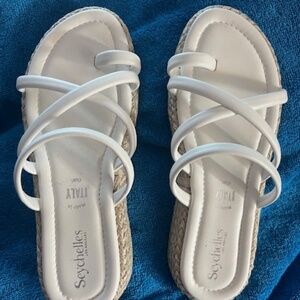 Seychelles Toe-Loop Slide Sandal in white womens 7.5